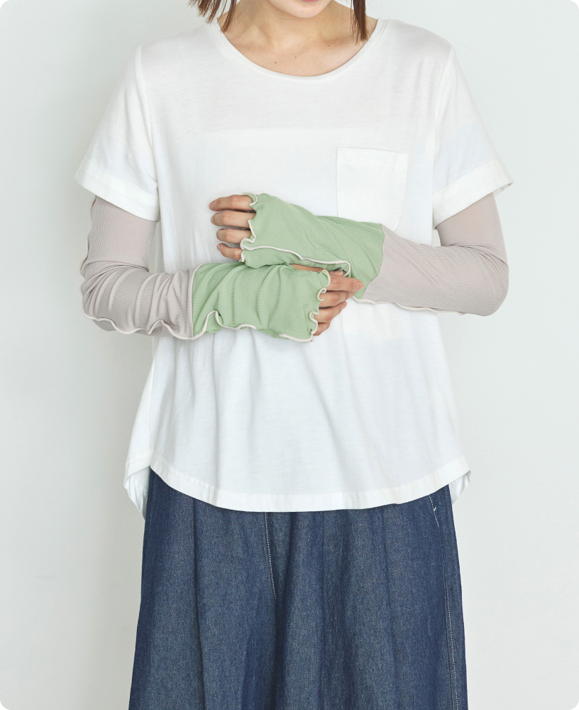 スモークグリーン